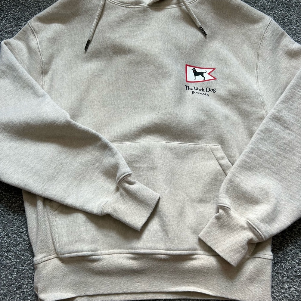 black dog heavyweight hoodie